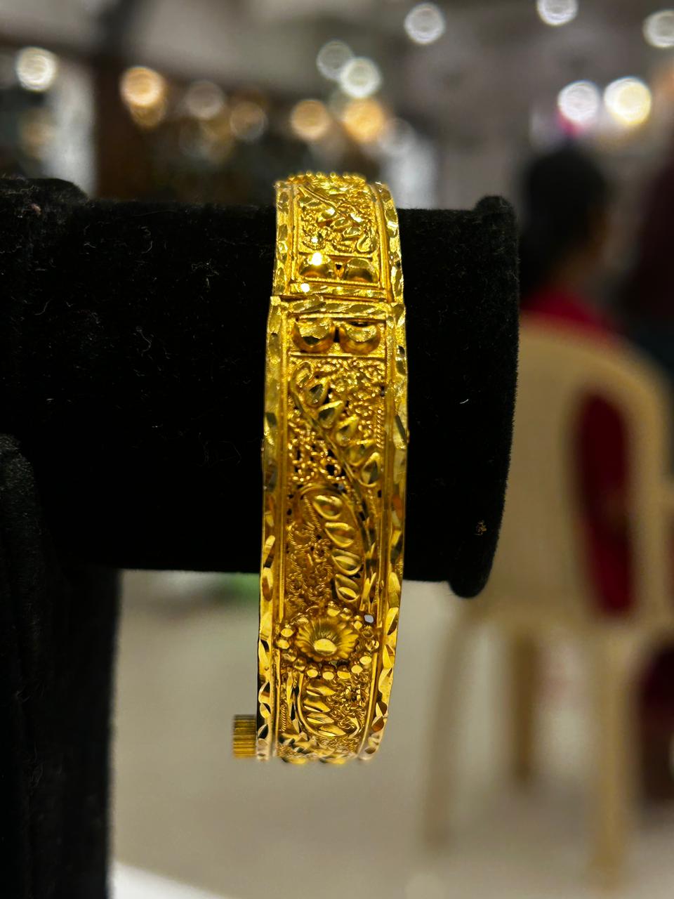 CHUR 24K GOLD PLATEDD 6 (SIZE 24)