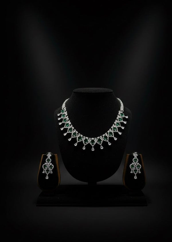AD NECKLACE D34