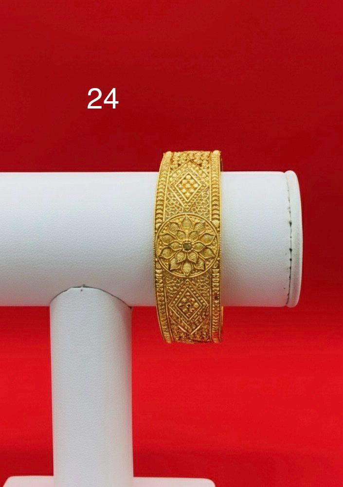 CHUR 24K GOLD PLATED D8 (SIZE 24)