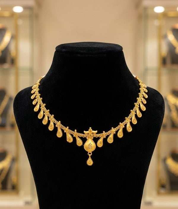 NECKLACE (24K GOLD PLATED) D81