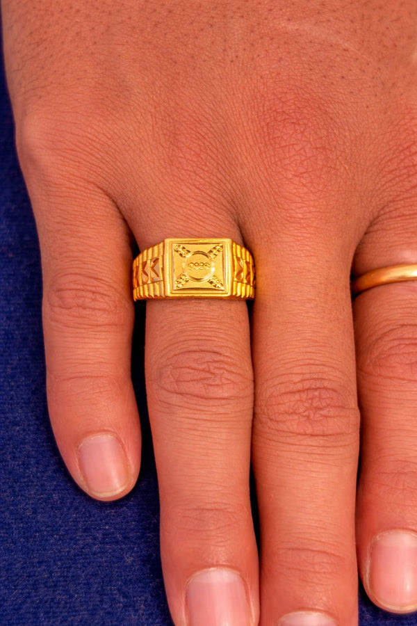 Gents Finger Ring D28