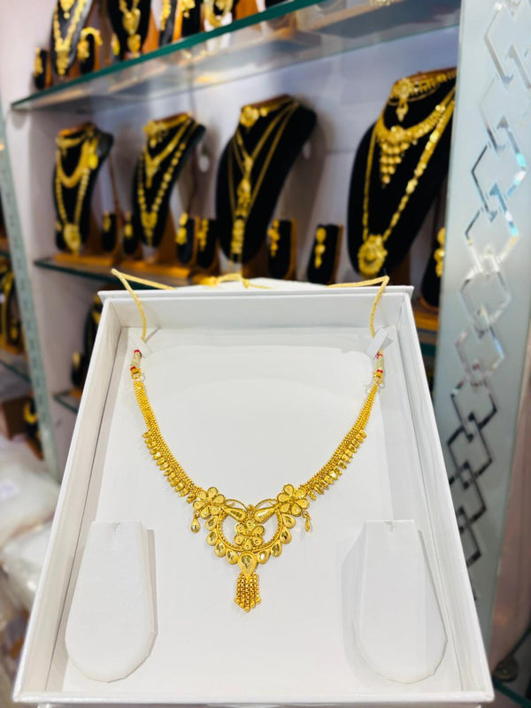 NECKLACE (24K GOLD PLATED) D97
