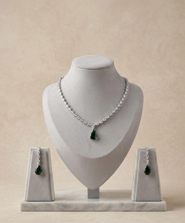 AD NECKLACES D58