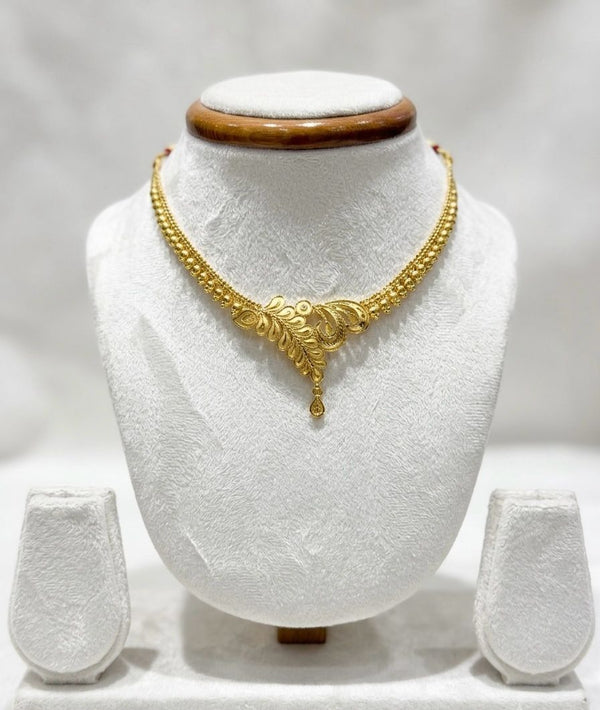 NECKLACE (24K GOLD PLATED) D117