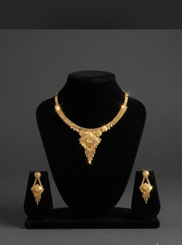 NECKLACE (24K GOLD PLATED) D130