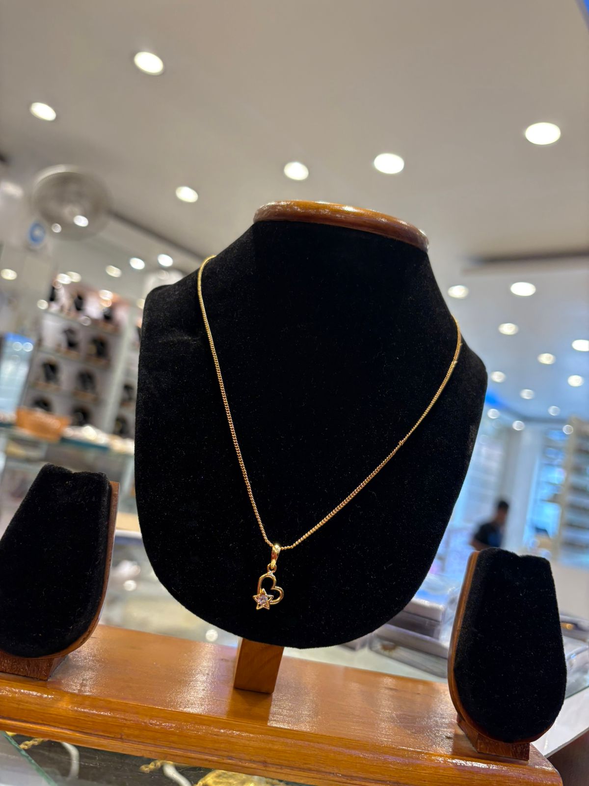 CHAIN PENDANT- SIZE 18 (24K)D10