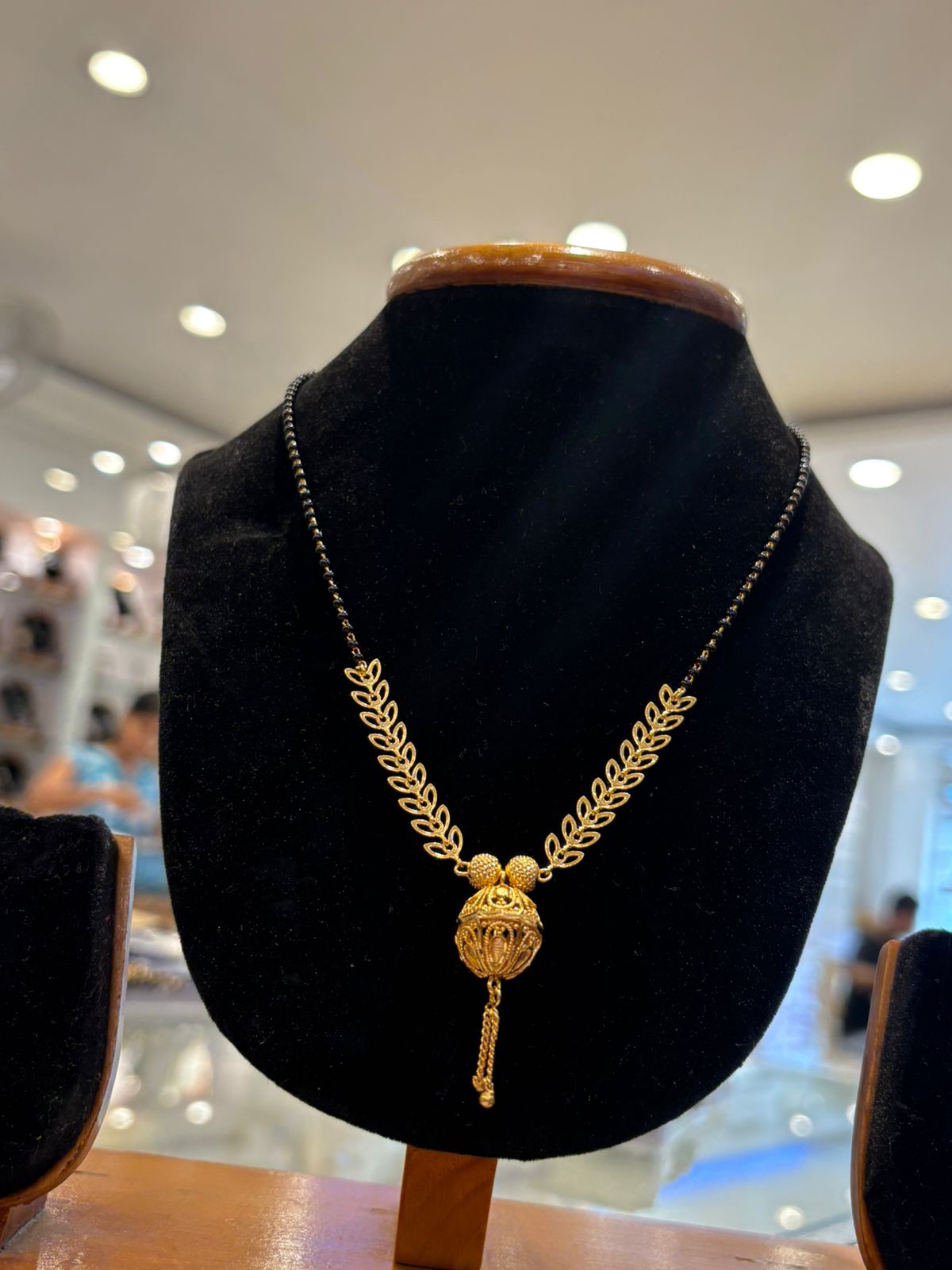 Mangalsutra-18 (24k-GP)D5