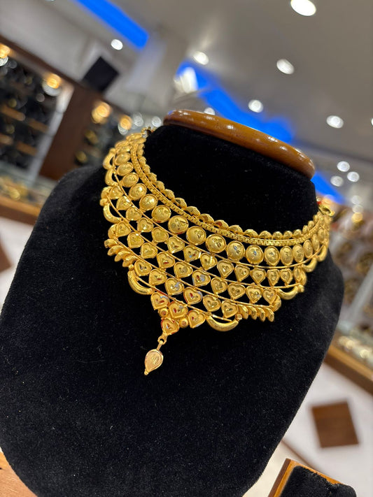 Crown choker D4 ( 24K GOLD PLATED)