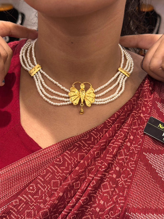 Pearl Necklace D9