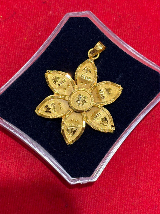 PENDANT D4
