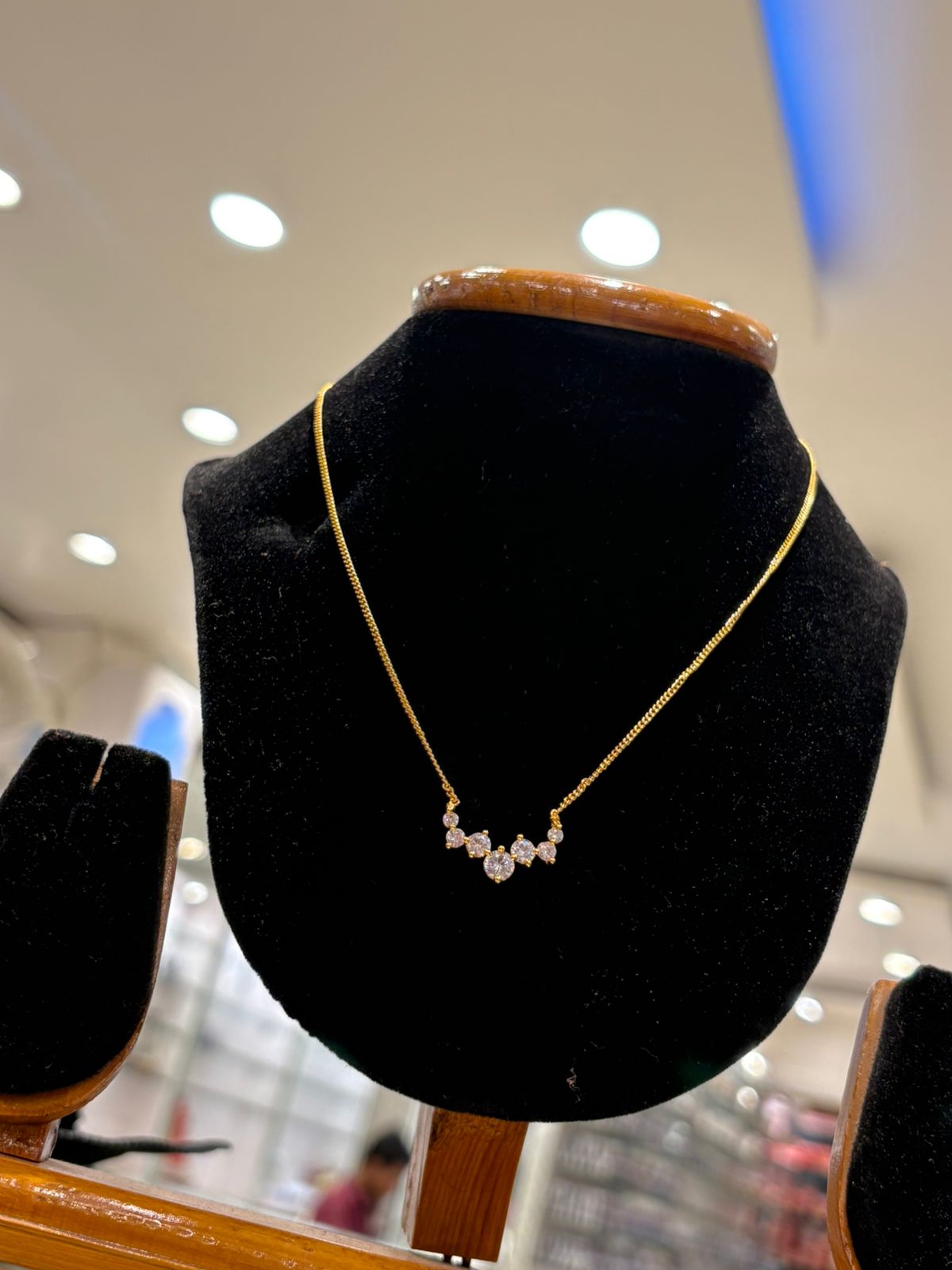Chain Pendants  (size 16 )D15