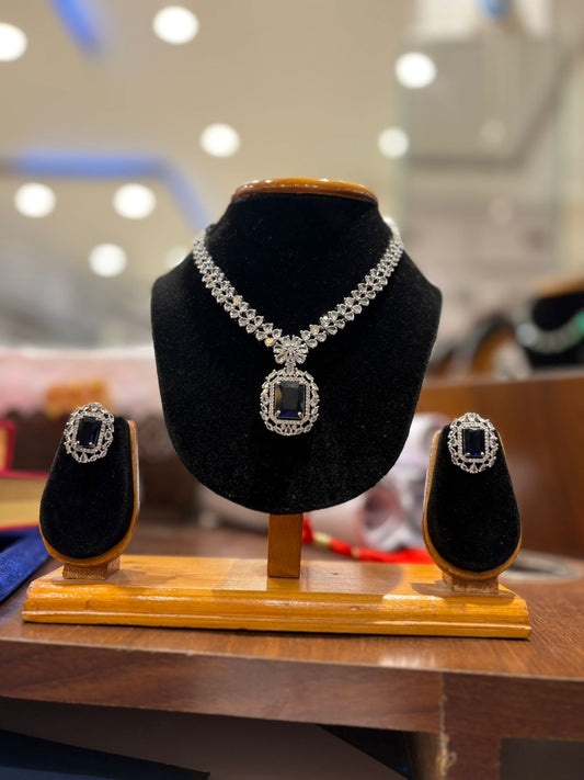 AD NECKLACE D3