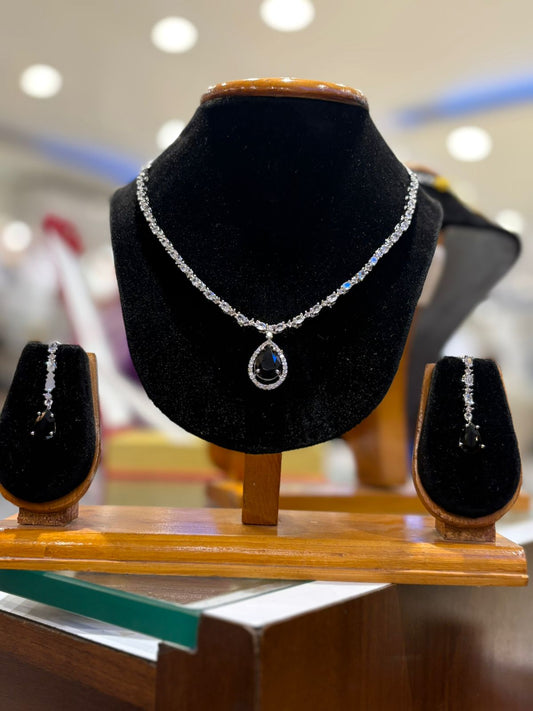 AD NECKLAC D7