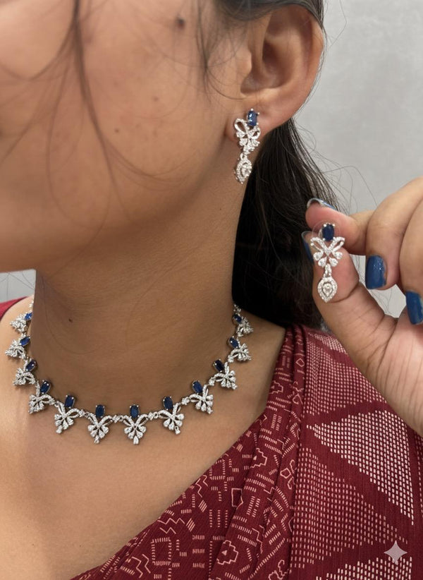 AD NECKLACE D23