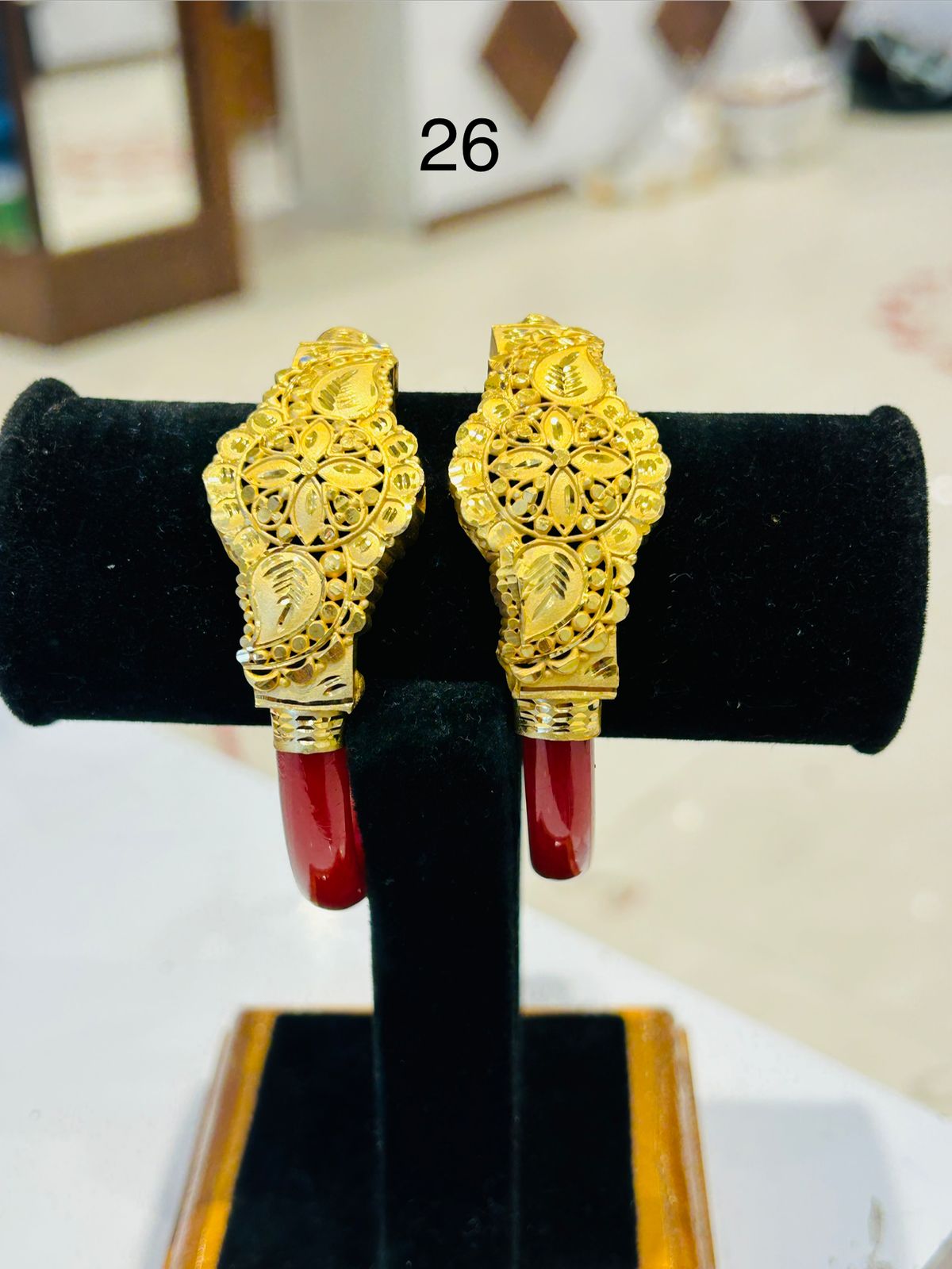 MUKPOLA BANGLE ( SIZE 26 ) D3