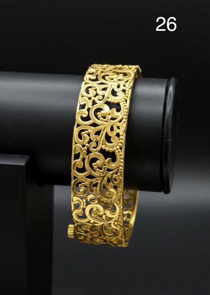 CHUR 24K GOLD PLATEDD 16 (SIZE 26)