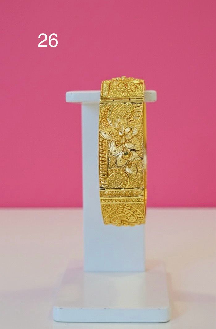 CHUR 24K GOLD PLATED D6 (SIZE 26)