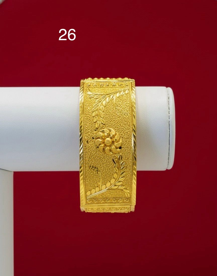 CHUR 24K GOLD PLATED D7 (SIZE 26)