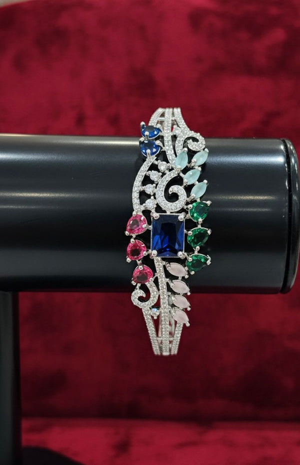 AD Bracelet D8