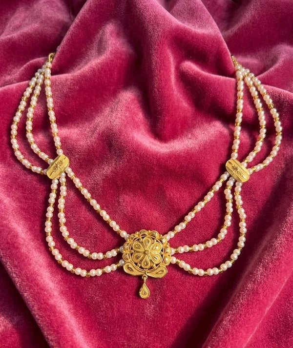 PEARL NECKLACE (24K GOLD PLATED) D61