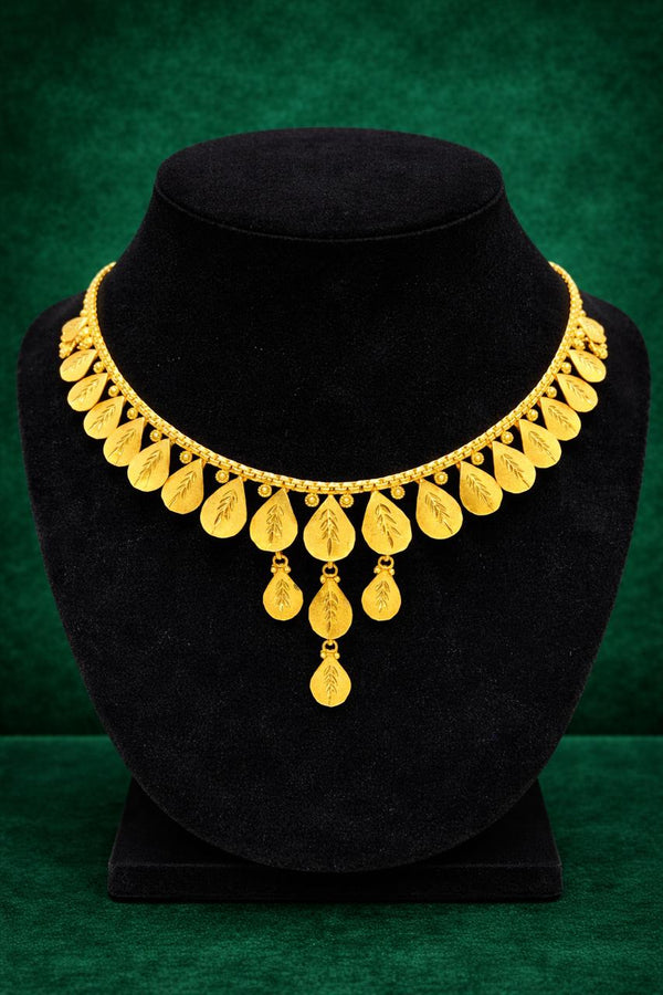 NECKLACE (24K GOLD PLATED) D90