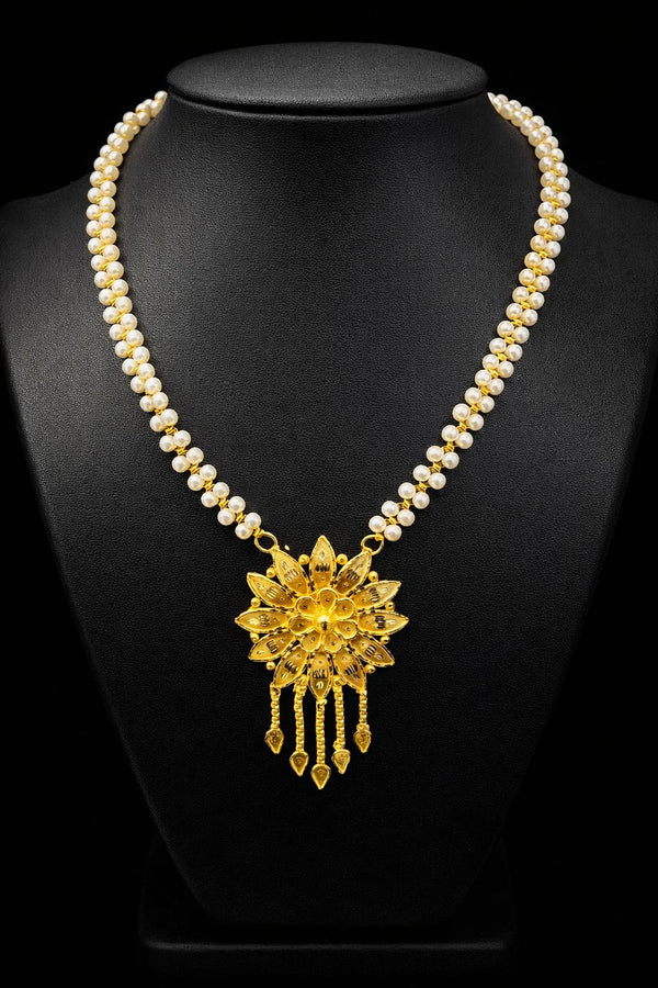 Pearl tie Chain Pendant D19