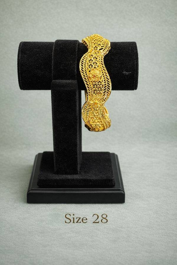 CHUR 24K GOLD PLATED SIZE 28 D41