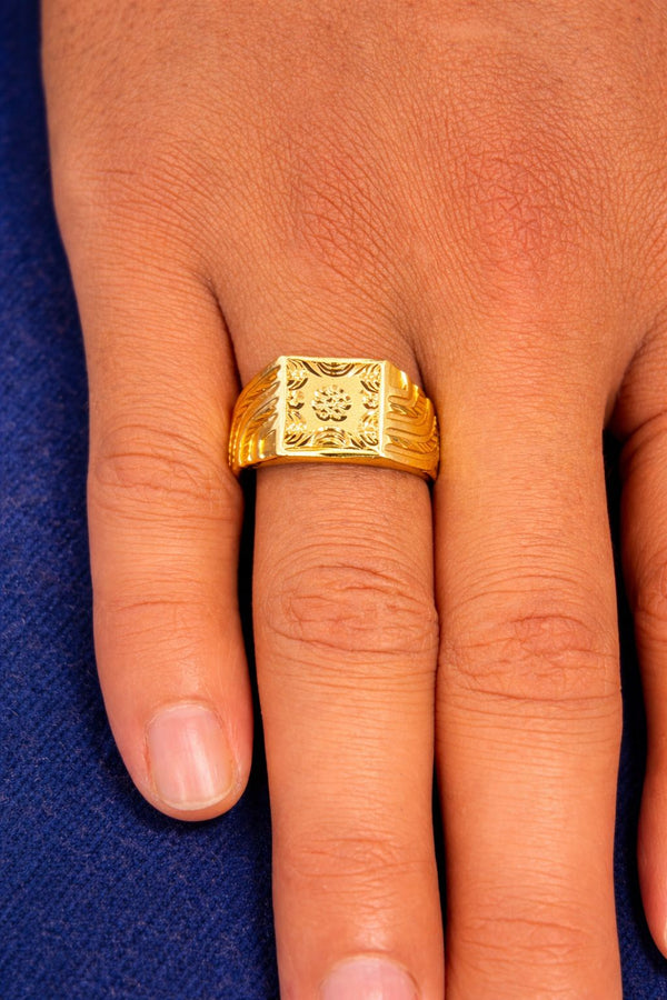 Gents Finger Ring D35
