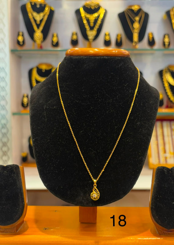 CHAIN PENDANT-18(24K Gold Plated) D53
