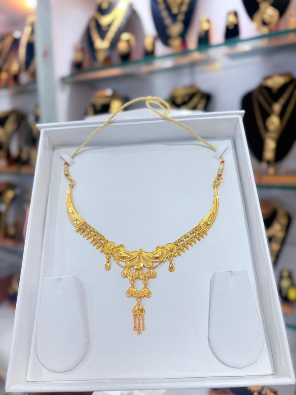 NECKLACE (24K GOLD PLATED) D94