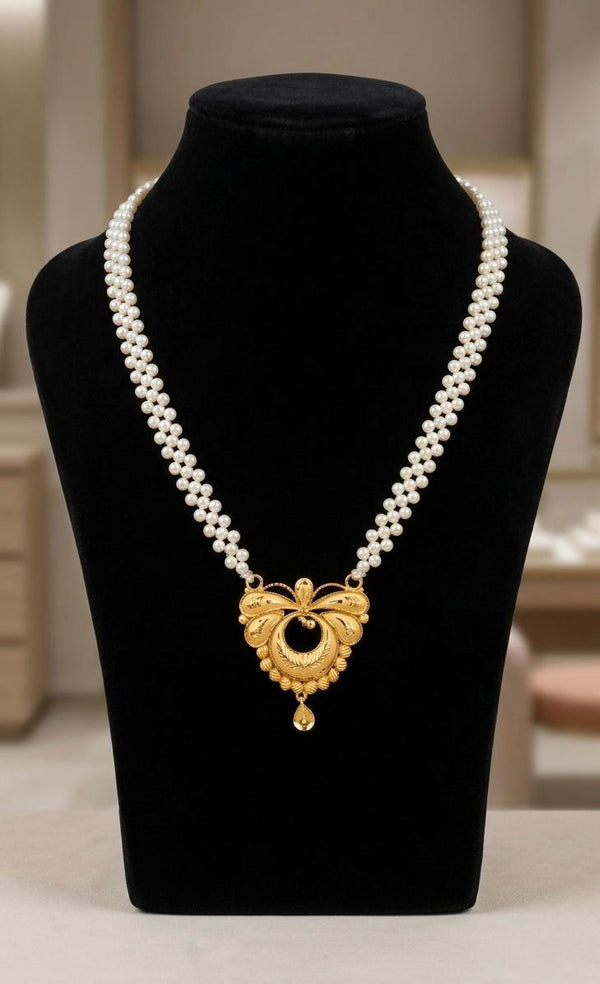 Pearl tie Chain Pendant D21