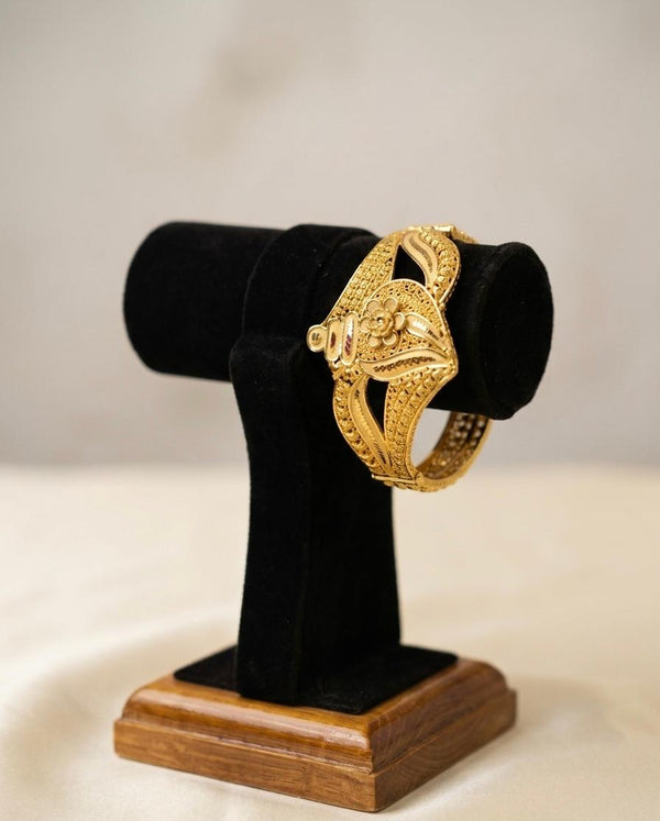 CHUR 24K GOLD PLATED D44 size 24