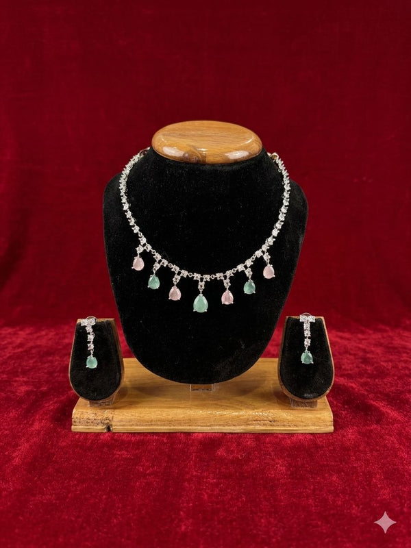 AD NECKLACES D56
