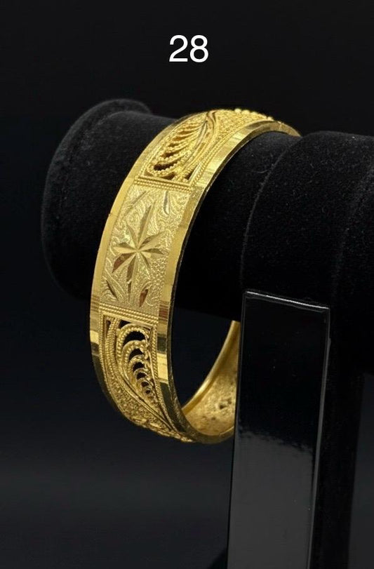 CHUR 24K GOLD PLATEDD 21 (SIZE 28)